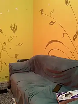 Snapshot of YayeeShow chatting on September 2025 10:19:02 AM YayeeShow online show from September 2025 10:19:02 AM