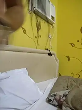 Snapshot of YayeeShow chatting on November 2025 02:28:01 PM YayeeShow online show from November 2025 02:28:01 PM