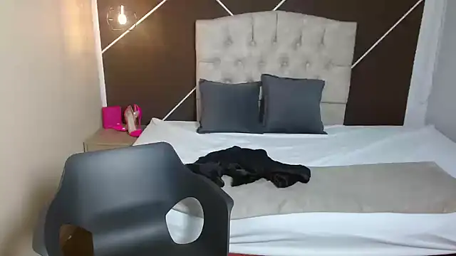 ScarletHott  online show from September 2025 11:56:02 AM