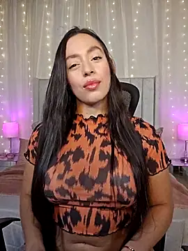 AriadnaTaylor online show from April 2026 09:04:02 PM