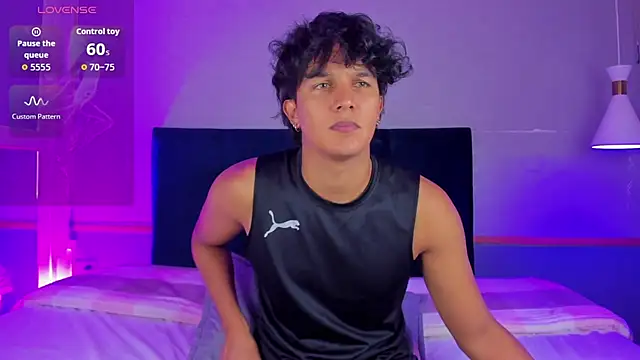 Leo Savage  online show from September 2025 04:03:01 AM