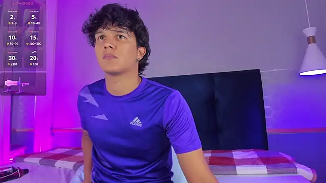 Leo Savage  online show from September 2025 04:24:02 AM