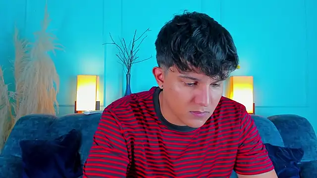 Leo Savage  online show from March 2026 03:23:01 AM