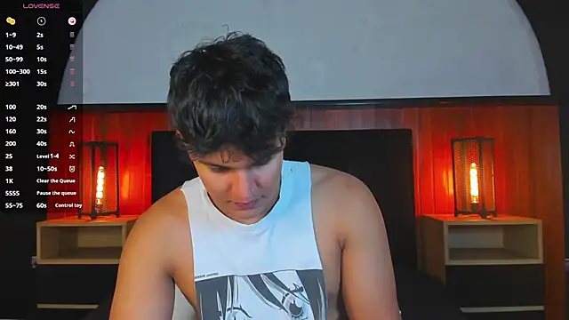 Snapshot of Leo_Savage_ chatting on June 2026 04:15:01 AM Leo Savage online show from June 2026 04:15:01 AM