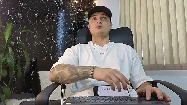 Alexander ferre online show from February 2026 01:27:02 PM