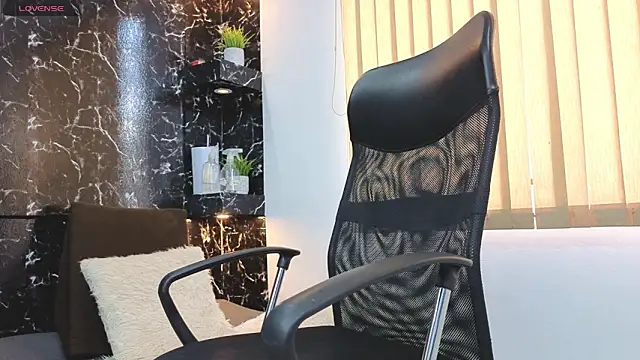 Alexander ferre online show from March 2026 04:01:02 PM