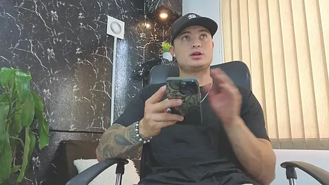 Alexander ferre online show from April 2026 01:34:01 PM