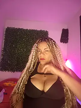 Eva Luxei online show from November 2025 08:03:01 PM