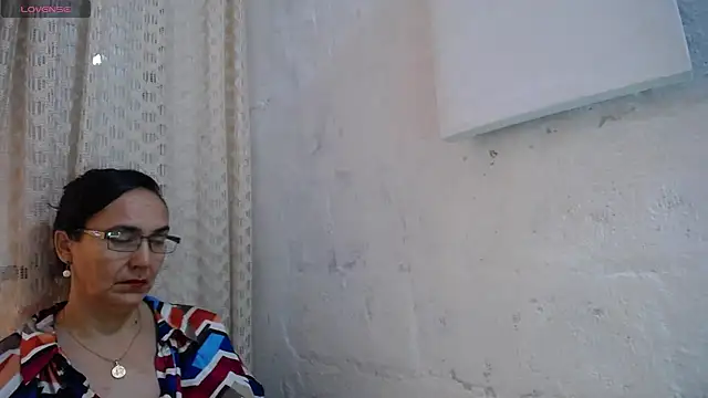 gabbyparker  online show from September 2025 12:49:01 PM