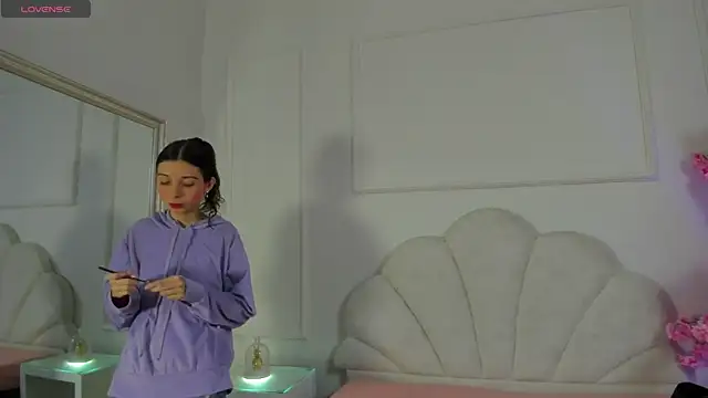 Cloedurant online show from October 2025 07:46:02 PM