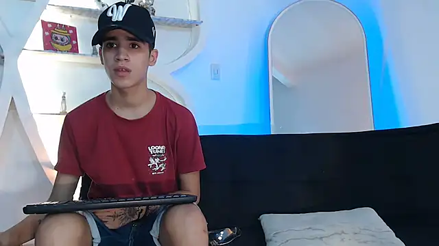 THREE GUYS HOT online show from September 2025 07:58:02 PM