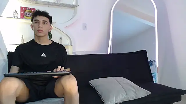 THREE GUYS HOT online show from October 2025 07:26:01 PM