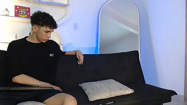 THREE GUYS HOT online show from November 2025 07:27:02 PM