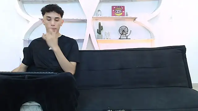 THREE GUYS HOT online show from November 2025 07:14:01 PM