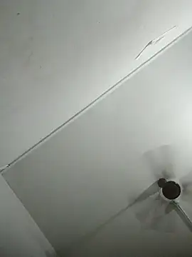 hotshreya69 online show from September 2025 03:28:01 AM