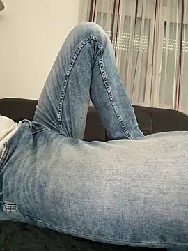 maxmaxmad8502 online show from March 2026 11:58:01 AM