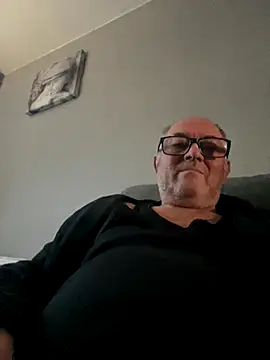 naughtygrandad1 online show from October 2025 06:22:02 AM