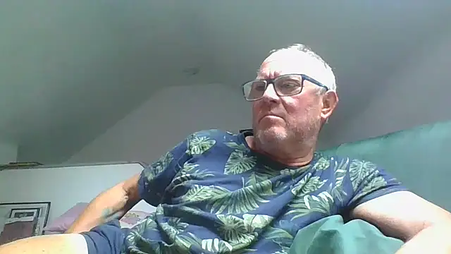 Snapshot of naughtygrandad1 chatting on June 2026 09:14:02 AM naughtygrandad1 online show from June 2026 09:14:02 AM