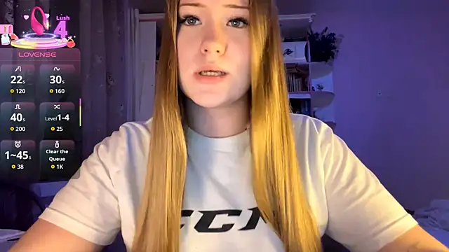 PandaFluff online show from September 2025 04:21:02 PM