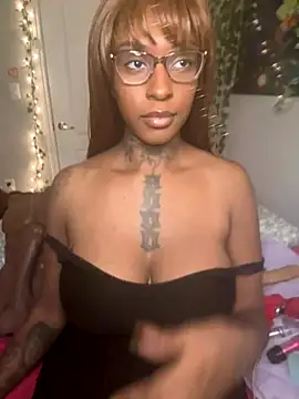 MistiSavannah online show from December 2025 12:38:02 AM