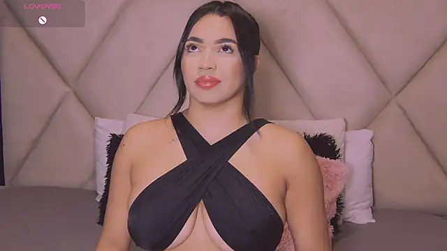 CharlotteeBrownn online show from October 2025 06:05:01 AM