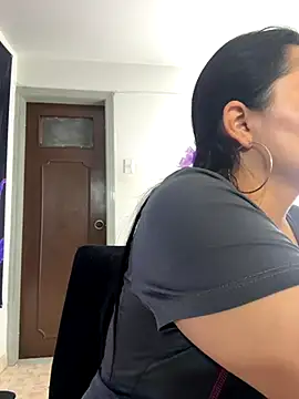 Rouse69  online show from November 2025 08:31:02 AM