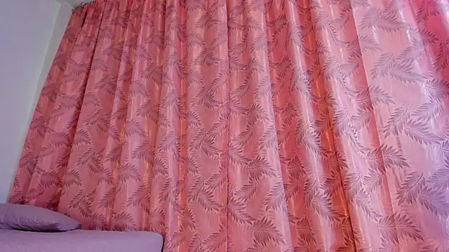 riley bensongh online show from December 2025 09:43:01 PM