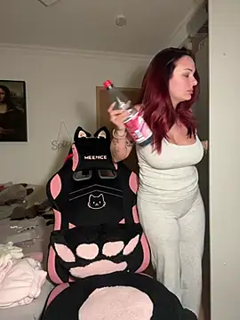 OliviaaFischer online show from April 2026 07:40:01 PM