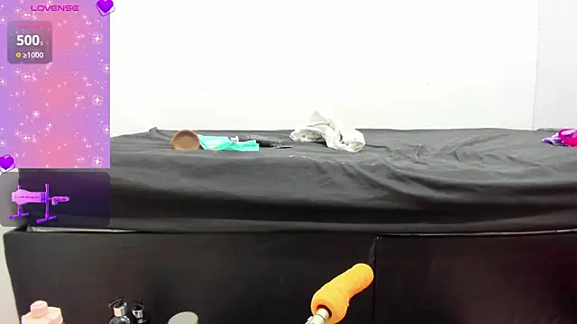 Moon78sweet online show from September 2025 11:32:02 AM