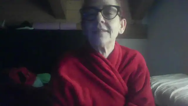 Snapshot of klarissabloum chatting on February 2026 07:10:02 AM klarissabloum online show from February 2026 07:10:02 AM