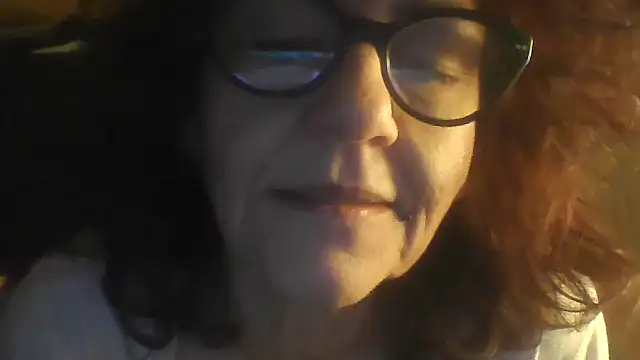 Snapshot of klarissabloum chatting on March 2026 06:52:01 AM klarissabloum online show from March 2026 06:52:01 AM