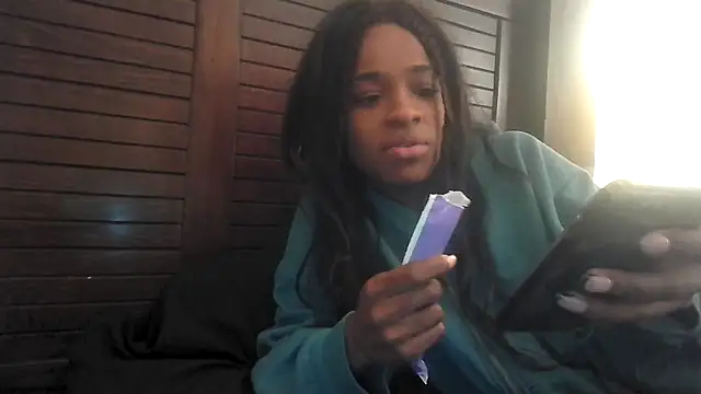 Snapshot of Marlowlovee chatting on September 2025 03:54:01 AM Marlowlovee online show from September 2025 03:54:01 AM