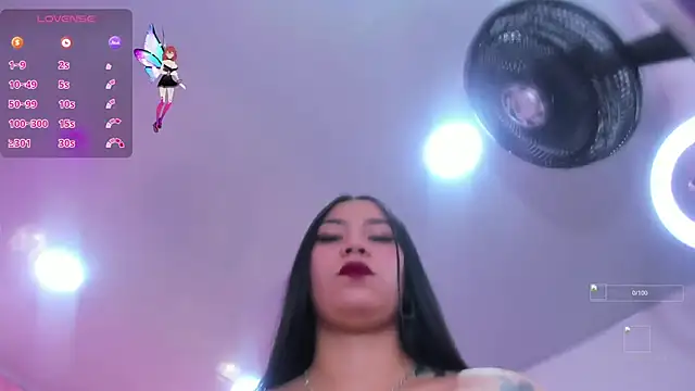  laaura  online show from October 2025 07:23:02 PM