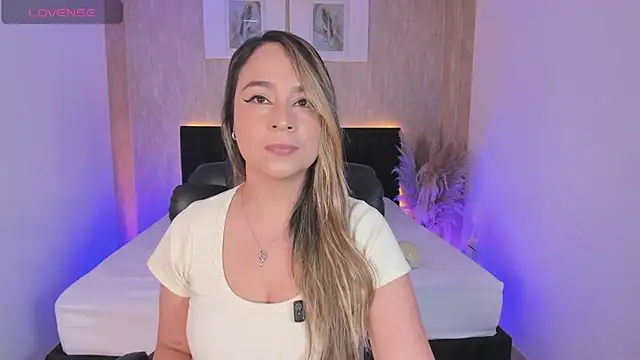 Snapshot of jessica_hotxxx chatting on April 2026 12:20:01 PM jessica hotxxx online show from April 2026 12:20:01 PM