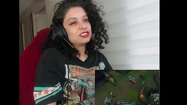 miss carmila1 online show from October 2025 10:41:02 PM