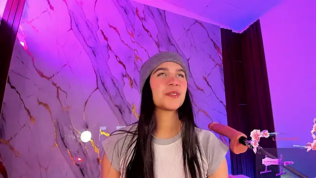 Emmiicute online show from February 2026 08:34:01 PM