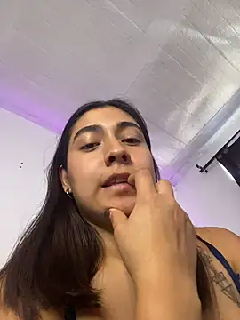 Snapshot of miaftmax chatting on June 2026 07:13:02 PM miaftmax online show from June 2026 07:13:02 PM