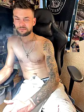 Mexxwell69 online show from October 2025 04:37:01 PM