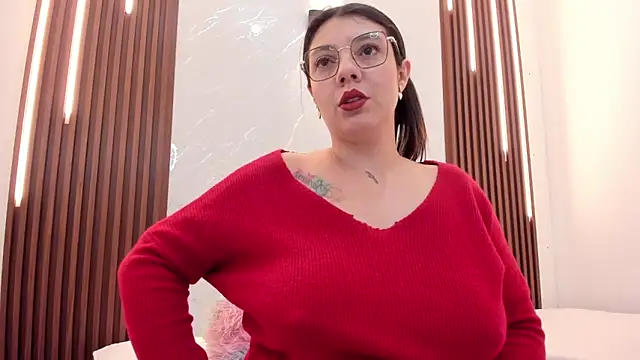 Snapshot of CarolinaMejia chatting on February 2026 08:51:01 PM CarolinaMejia online show from February 2026 08:51:01 PM