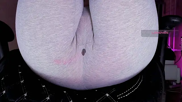 Cameltoe squirt inPants online show from October 2025 12:06:01 PM