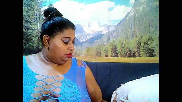 indianhoney694u online show from September 2025 05:20:01 AM