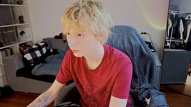 Your avatar online show from October 2025 12:35:02 PM