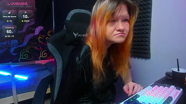 Nora lovvvv online show from October 2025 11:19:01 AM