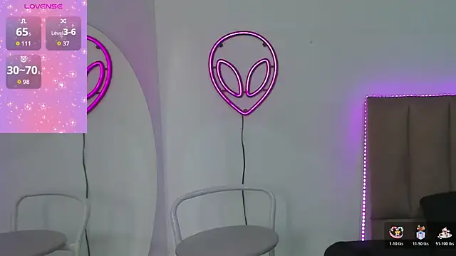 CandyAinsley online show from November 2025 06:19:02 PM