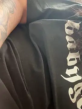 helen0987 online show from March 2026 02:00:01 PM