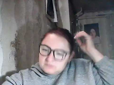 AngelQSky online show from September 2025 04:43:02 PM