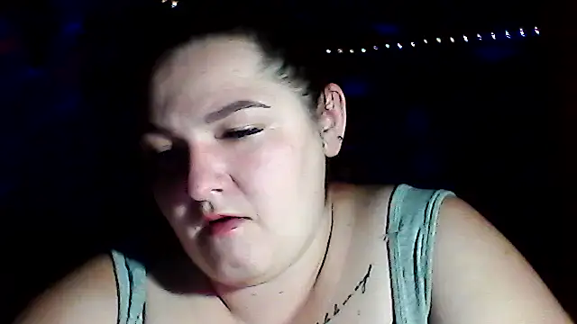 AngelQSky online show from December 2025 08:25:01 PM