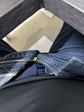 Snapshot of Xarkomm chatting on February 2026 11:25:01 PM Xarkomm online show from February 2026 11:25:01 PM