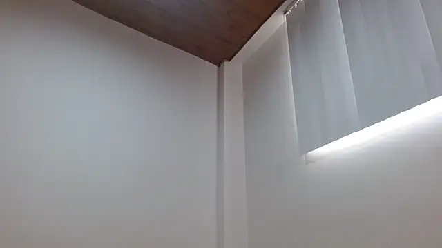 Crystal Star  online show from December 2025 11:59:01 AM