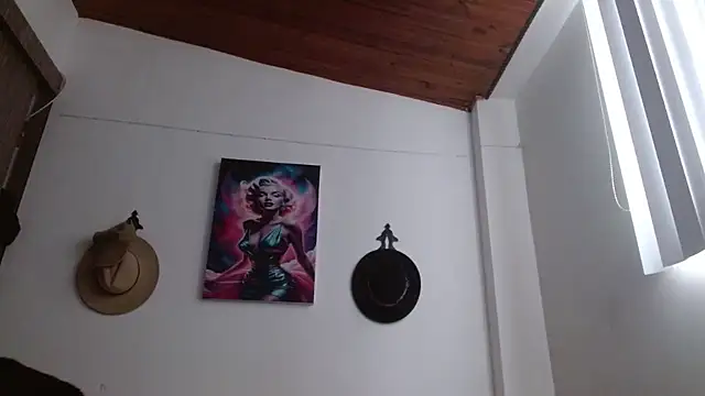 Crystal Star  online show from March 2026 12:44:02 PM